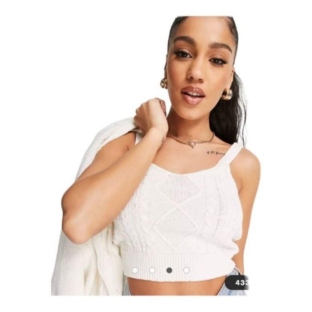 QED London Cable Knit Crop Top Sweater